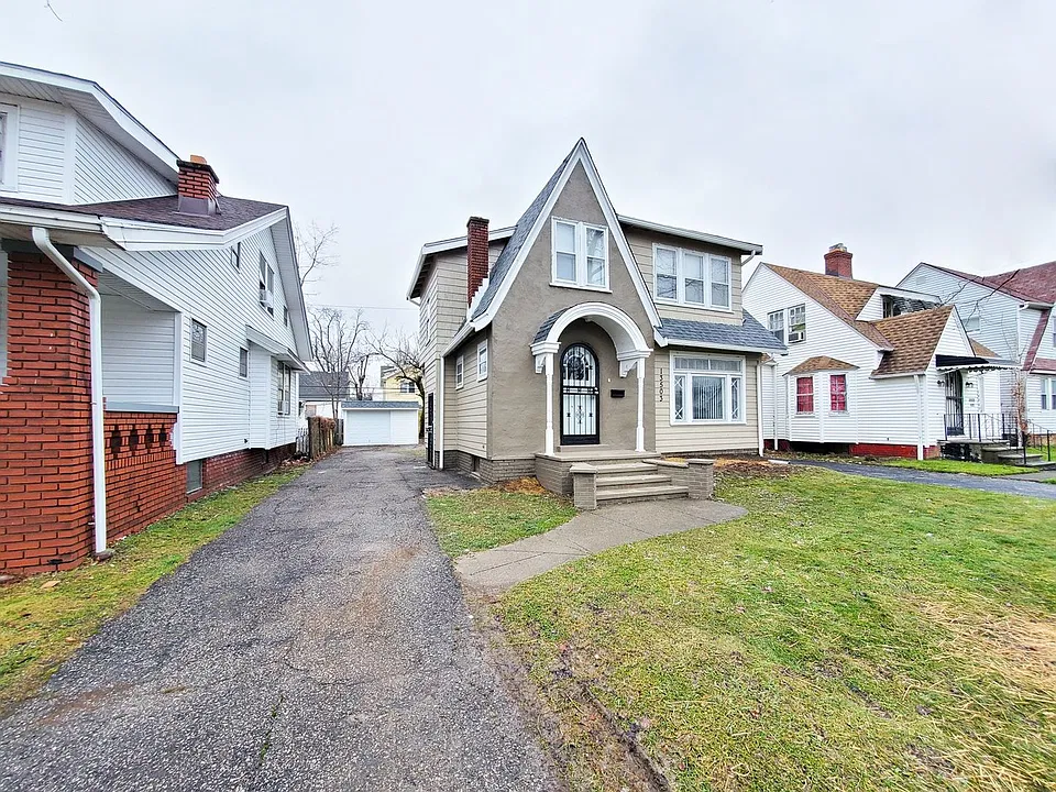 13503 Saybrook Ave