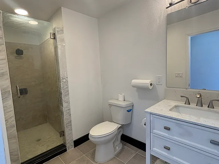 2047 Westwind Rd #1/2 — Photo 14
