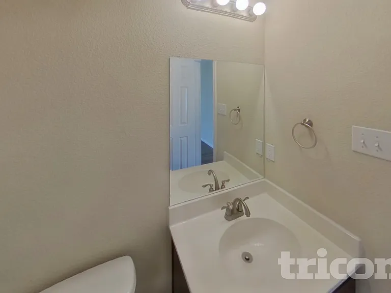 1719 La Caya Dr — Photo 13