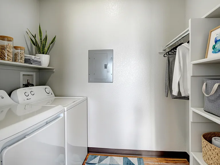 Michael Place Apartments — Photo 13