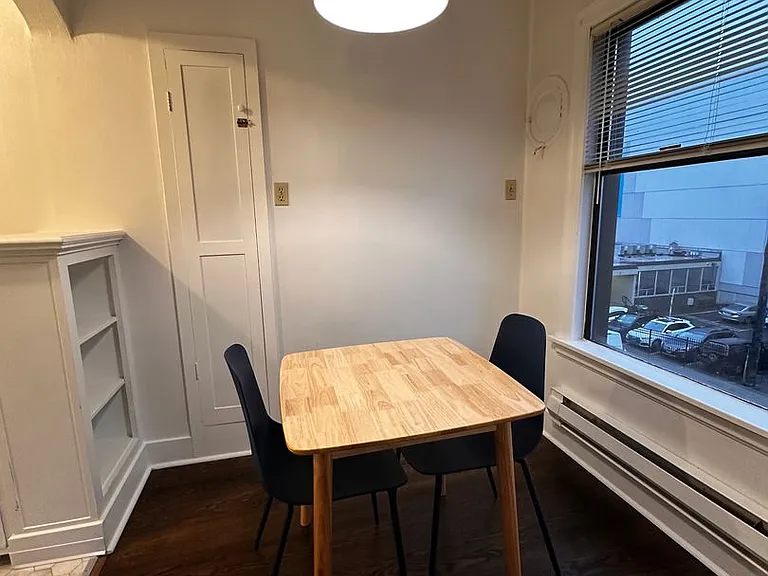 The Windermere Apartments — Photo 3
