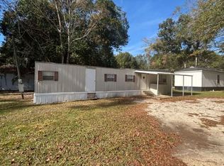 106 Futch Ln, Thomasville, GA 31792