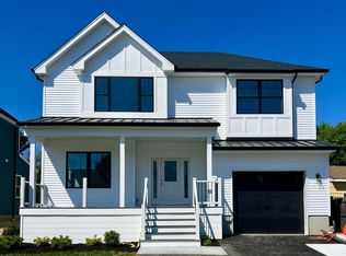 170 Church St, Keyport, NJ 07735