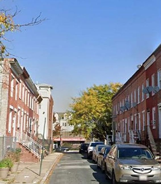 Exterior Neighborhood (street photo)