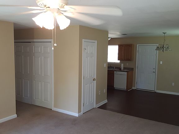 4th image of 1110 Washington Ave #B