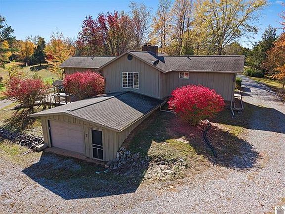 3rd image of 92 Timmons Ln