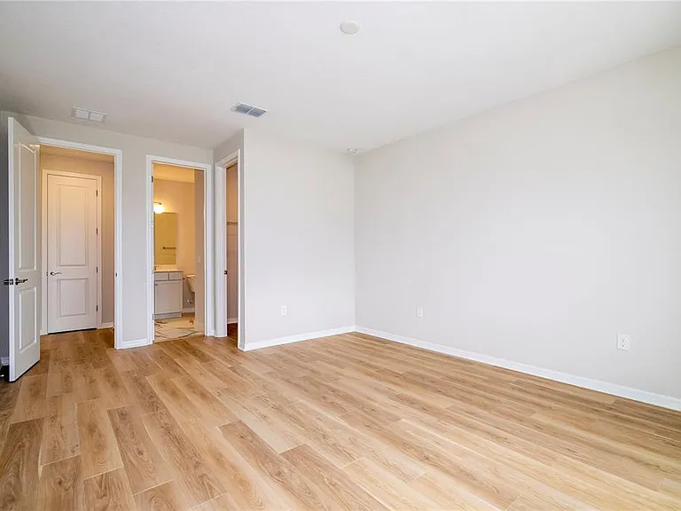 450 Winter Grove Blvd — Photo 96