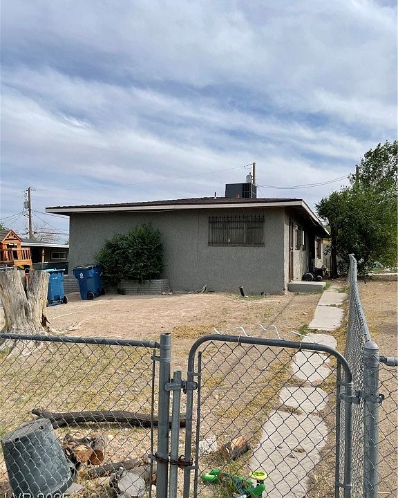 2nd image of 221 George Pl