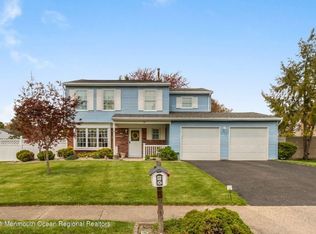 40 Snowdrift Ln, Howell, NJ 07731
