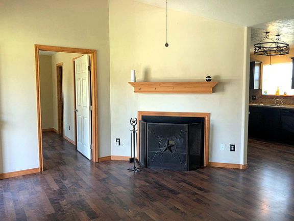 2nd image of 4028 River Glen Dr