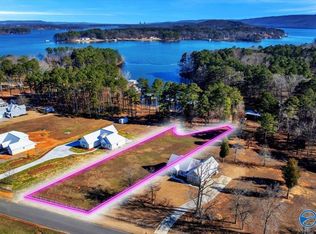 565 N Shore Dr, Scottsboro, AL 35769