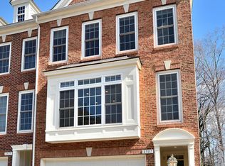 4507 Monmouth St, Fairfax, VA 22030