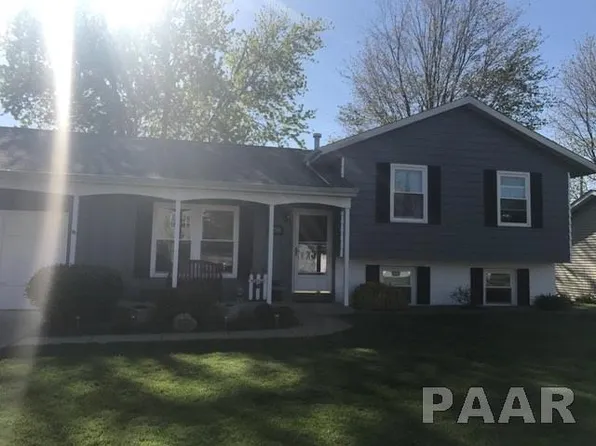 2709 S High Meadow Dr, Peoria, IL 61607