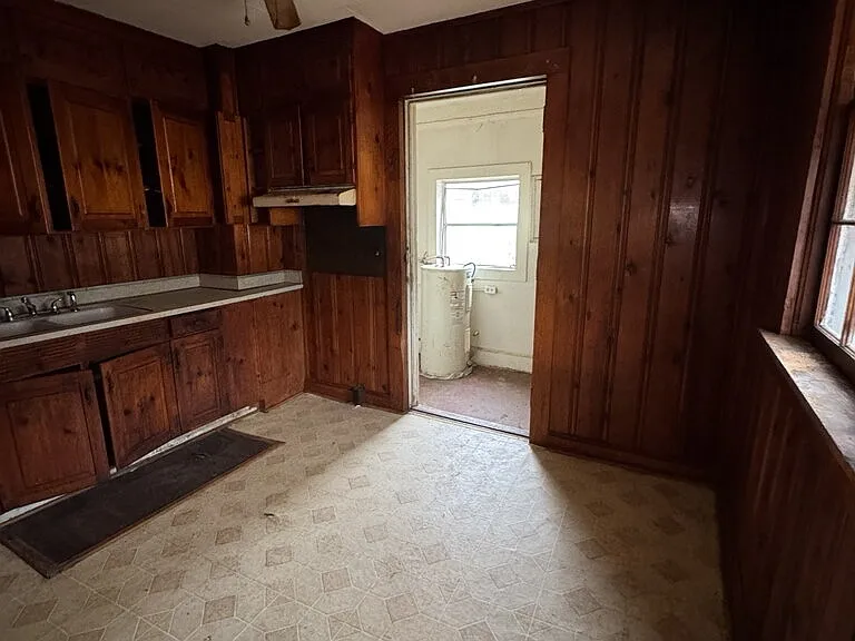 114 Cedar St — Photo 10