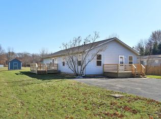 9069 York Rd SW, Etna, OH 43062