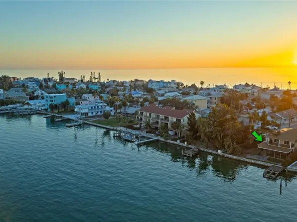 148 93rd Ave, Treasure Island, FL 33706