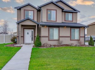 910 W Mattea Ln, Springville, UT 84663