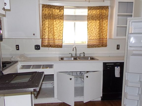 2nd image of 117 Alfred Dr