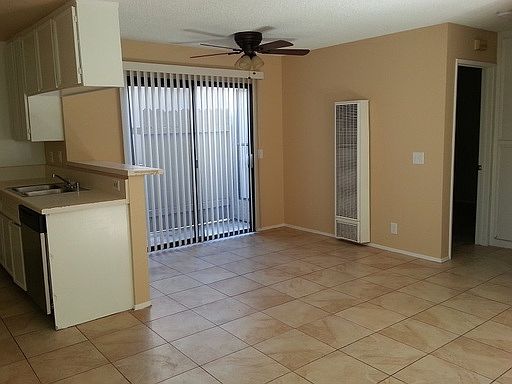 3rd image of 4437 52nd St APT 2