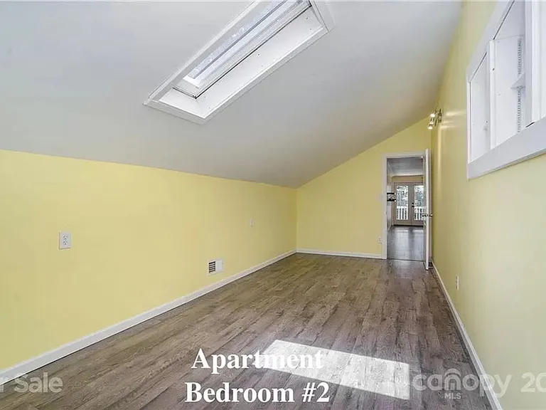 3121 Mocking Bird Ln — Photo 6