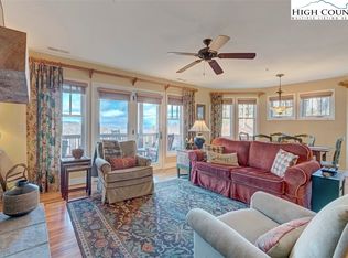 942 Ridge Haven Pkwy #R1212, Banner Elk, NC 28604