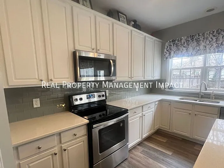 5434 Wind Mountain Ln — Photo 14