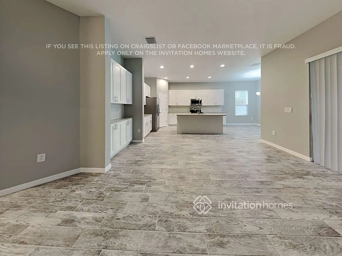 233 Majestic Sundown Ct Brandon, FL 33510 — Photo 4