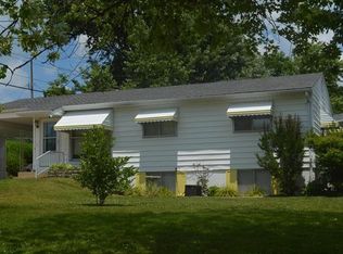 4001 Inwood Dr, Saint Louis, MO 63125