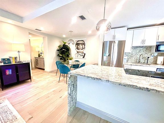 4th image of 626 Meridian Ave APT 1
