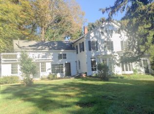 113 Woodbury Rd, Washington, CT 06793