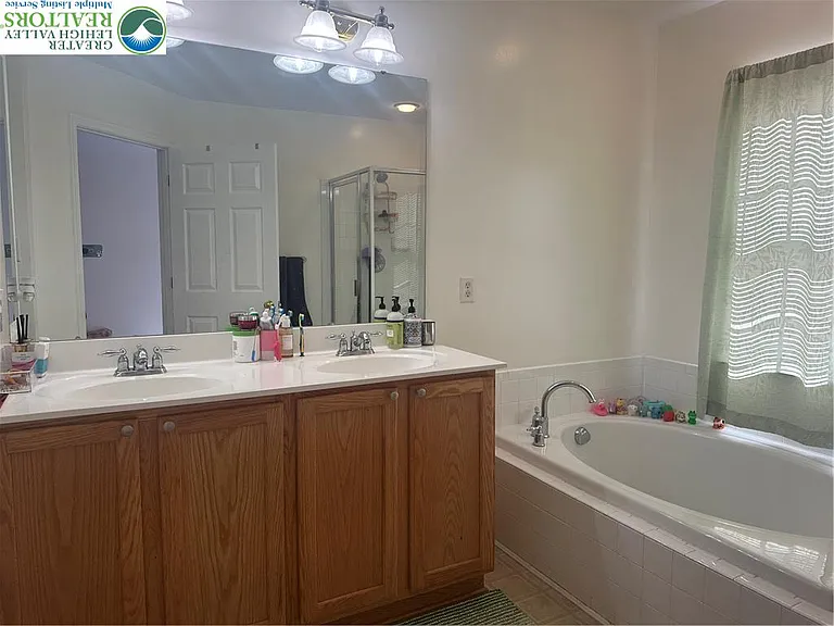 1051 Sparrow Way — Photo 21