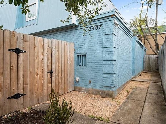 2nd image of 2407 Mission Hill Dr