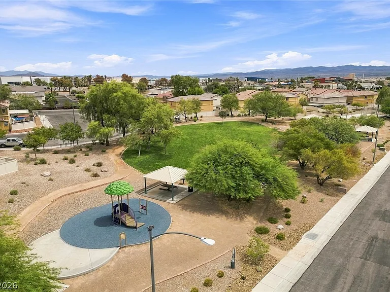 1915 Sundown Canyon Dr — Photo 38