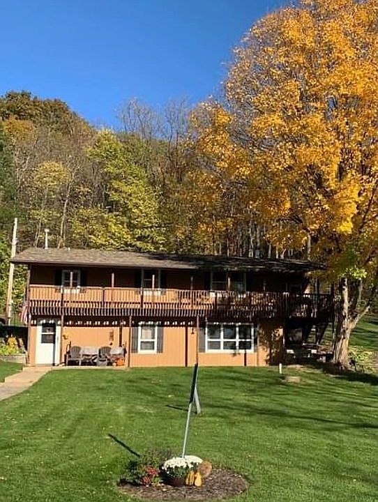 1st image of 33195 Indian Creek Dr