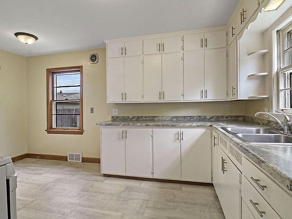 5th image of 5237 35th AVENUE