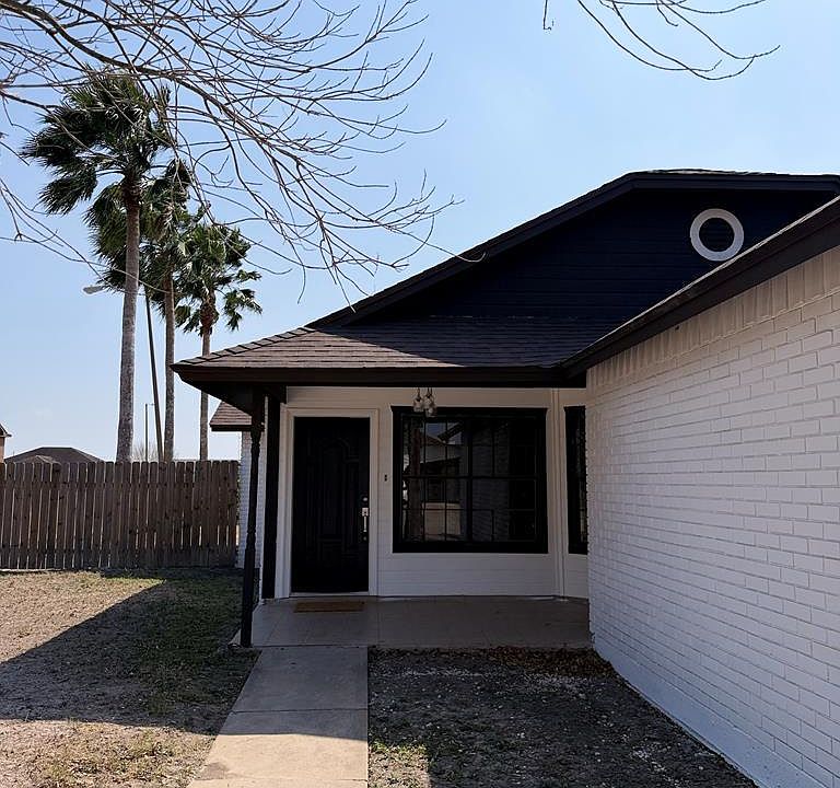 1st image of 1005 Flor De Valle Dr
