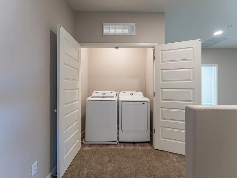 432 S 32nd St #120 — Photo 34
