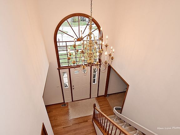 3rd image of 2748 Peterson Ct