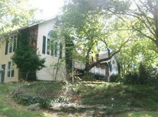 3222 E Redbud St, Springfield, MO 65804