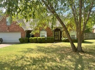 3165 Magevney St S, Memphis, TN 38128