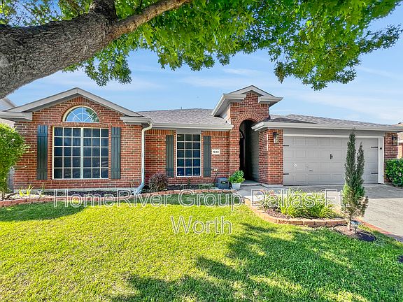 3rd image of 1040 Waterview Dr