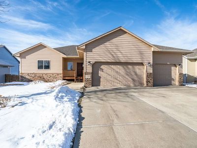 1104 W Sterling Oak Dr, Sioux Falls, SD, 57108