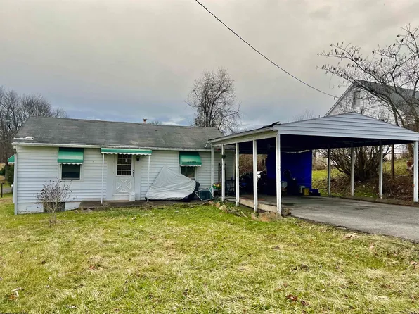 117 Fox Hill Ln, Fairmont, WV 26554