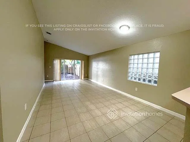 13606 SW 119th Ave — Photo 4
