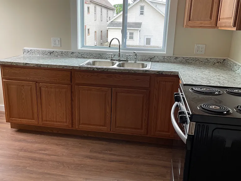 15 Brown St #2 — Photo 6