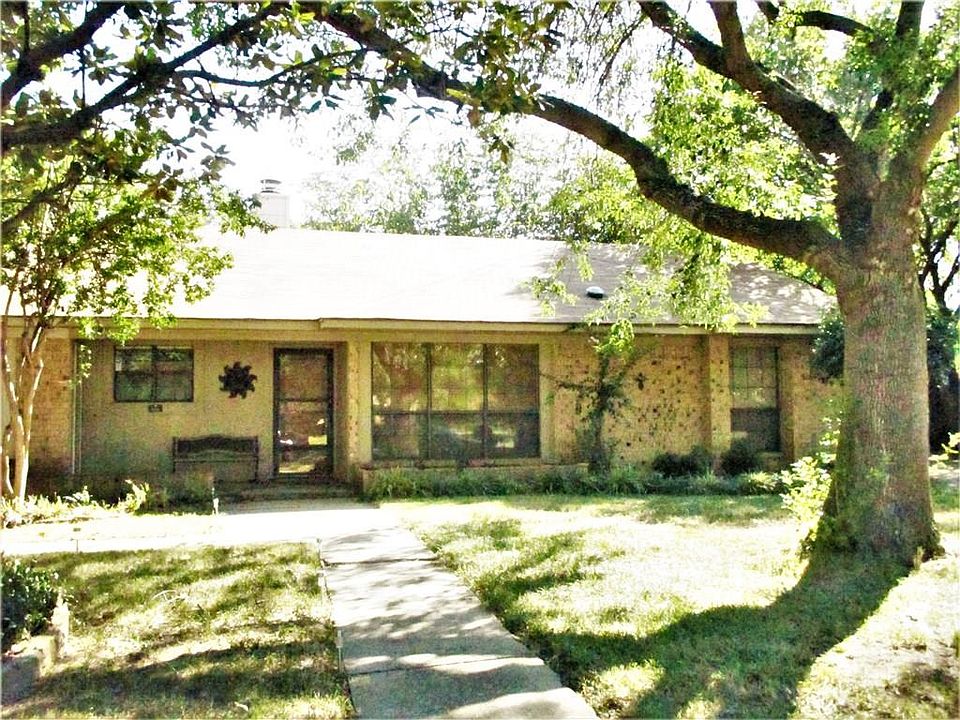 1st image of 104 E Denton Dr