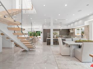 11622 Charnock Rd, Los Angeles, CA 90066