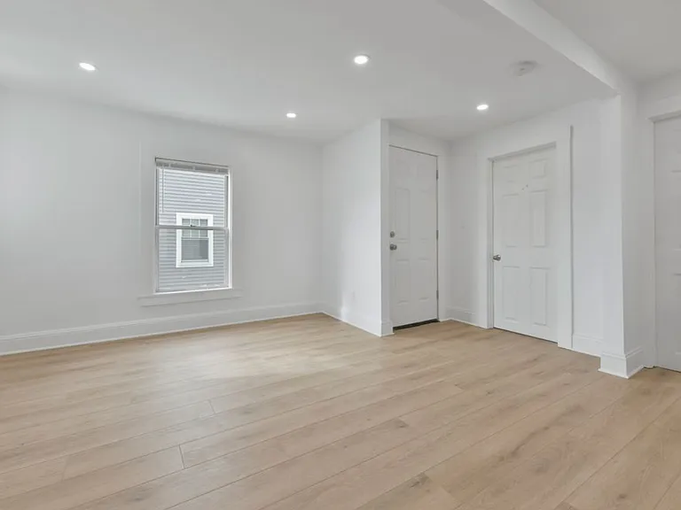 1812 River St #2 — Photo 2