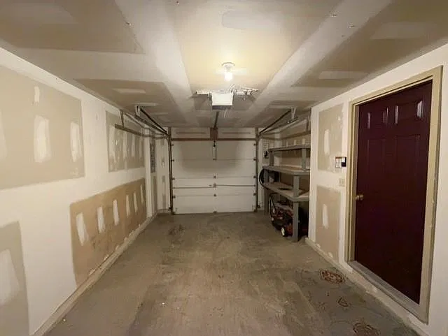 3 bed, 4.0 bath, 2264 sqft, $2,400 — Photo 3
