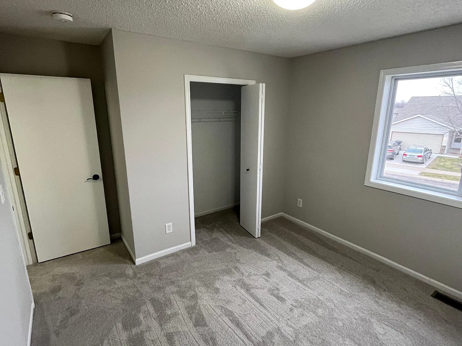 6845 Gingham Ct — Photo 2